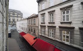 Staroevreyska Apartment B